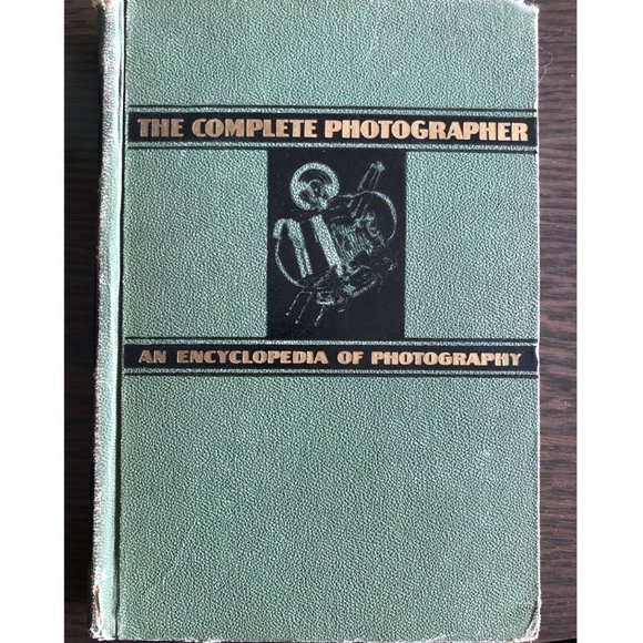 PHOTOGRAPHY ENCYCLOPAEDIA - Picture 3 of 7